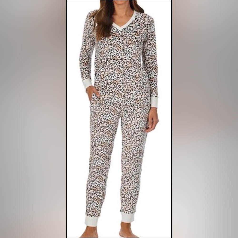 Plus Size Cuddl‎ Duds Velour LongSleeve Pajama Top & BandedBottom Pajama Pants